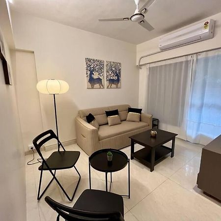 La Timberland 1 Bhk Apartment Mumbai Exterior photo