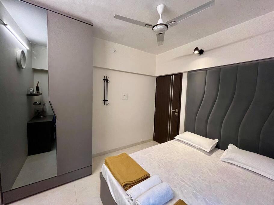 La Timberland 1 Bhk Apartment Mumbai Exterior photo